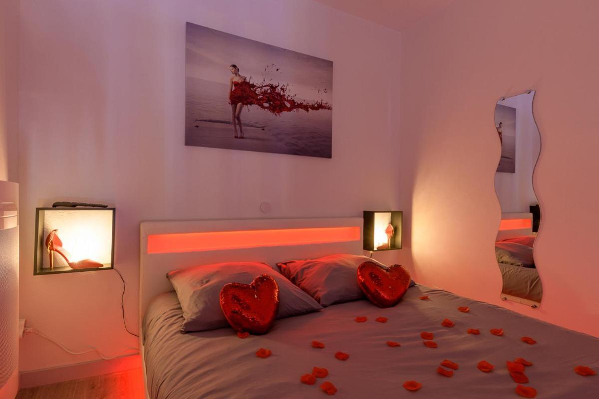 Love Room - Suite Romantique Avec Spa Privatif Le Puy-en-Velay Exterior photo