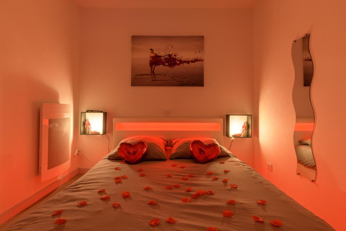 Love Room - Suite Romantique Avec Spa Privatif Le Puy-en-Velay Exterior photo
