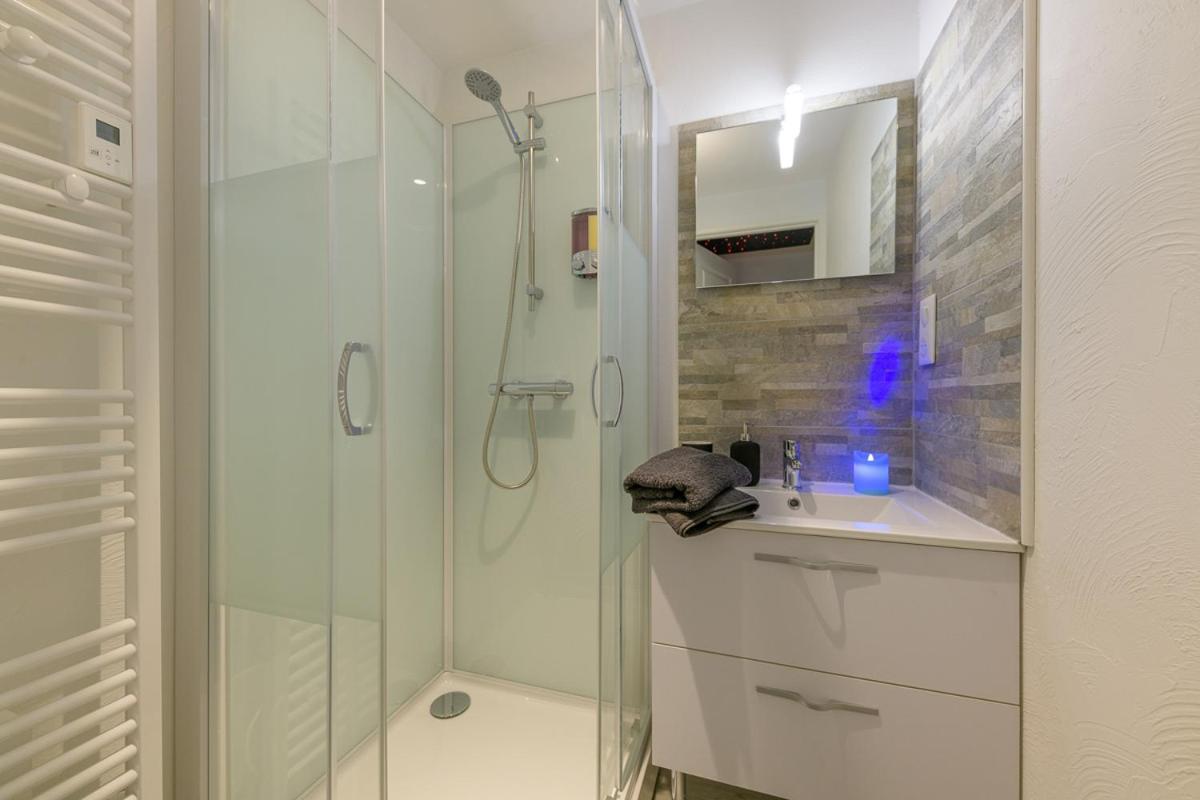 Love Room - Suite Romantique Avec Spa Privatif Le Puy-en-Velay Exterior photo