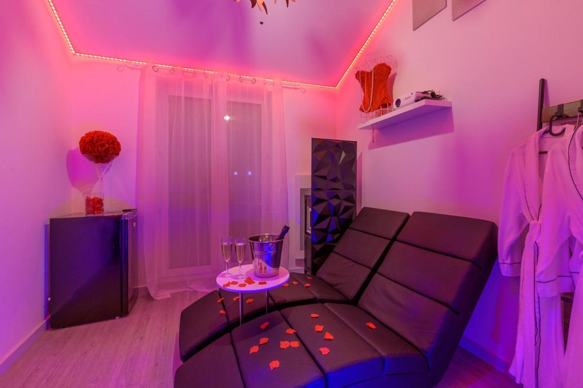Love Room - Suite Romantique Avec Spa Privatif Le Puy-en-Velay Exterior photo