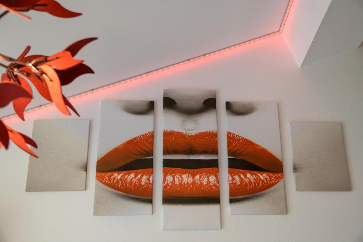 Love Room - Suite Romantique Avec Spa Privatif Le Puy-en-Velay Exterior photo
